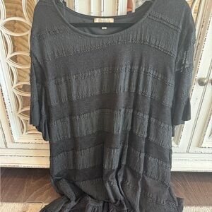 Umgee Black Textured Tunic dress